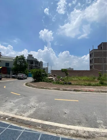 Bán Đất 100m2 có sẵn 100 m2 thổ cư giá 1.3 tỷ tại Phường Xuân Khanh Thị xã Sơn Tây Hà Nội
