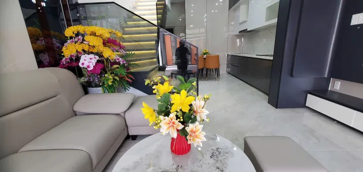 Bán nhà mới kiệt ô tô Nguyễn Công Hoan 📌📌📌Làm việc trực tiếp giá tốt !!!