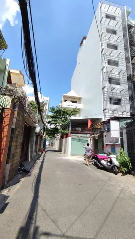 NHÀ CŨ – HẺM NHỰA Ô TÔ – 1 ĐỜI CHỦ HƠN 40 NĂM – NỞ HẬU – QUỸ ĐẤT THỰC TẾ RỘNG
