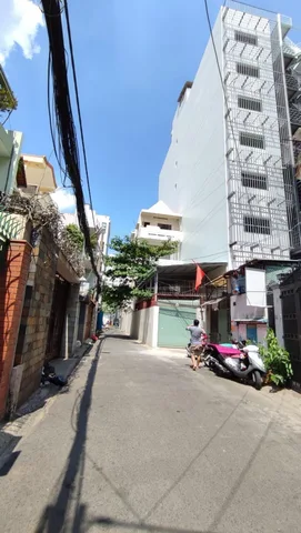 NHÀ 2 TẦNG LÊ VĂN SỸ TRUNG TÂM PHƯỜNG NHIÊU LỘC DT 69m2 NỞ HẬU 3,54m GẦN TRƯỜNG THCS ĐOÀN THỊ ĐIỂM, SỔ HỒNG RIÊNG HOÀN CÔNG CHUẨN