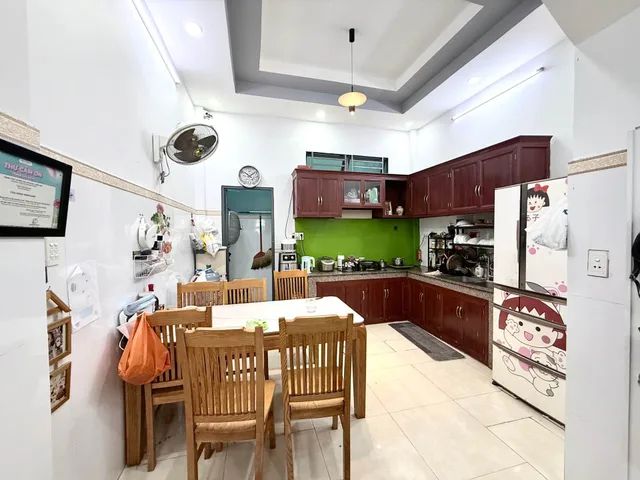 👉 Vị trí đẹp, sát mặt tiền, hẻm rộng thoáng sạch sẽ, khu dân trí vài bước chân ra AEON, khu vực tiện ích bủa vây.