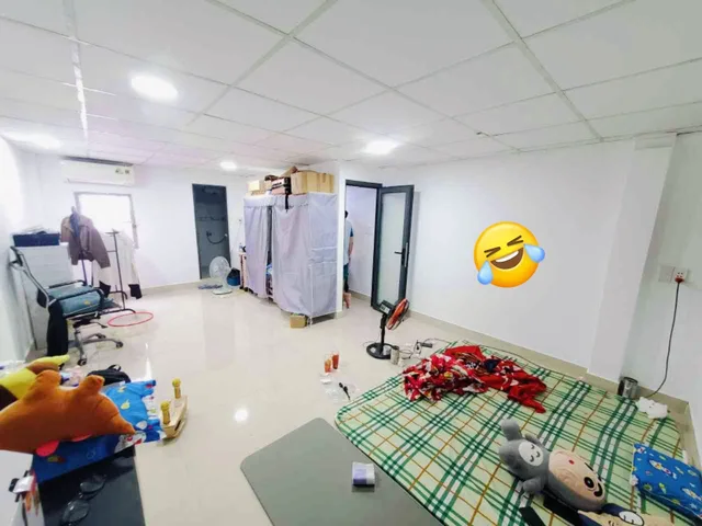 NHÀ HƯƠNG LỘ 3 - TÂN THẮNG - CẠNH AEON TÂN PHÚ - HẺM Ô TÔ THÔNG - GẦN 60M2 - 4Đ NHỈNH.
LH: em để xem nhà trực tiếp. Yd,u
