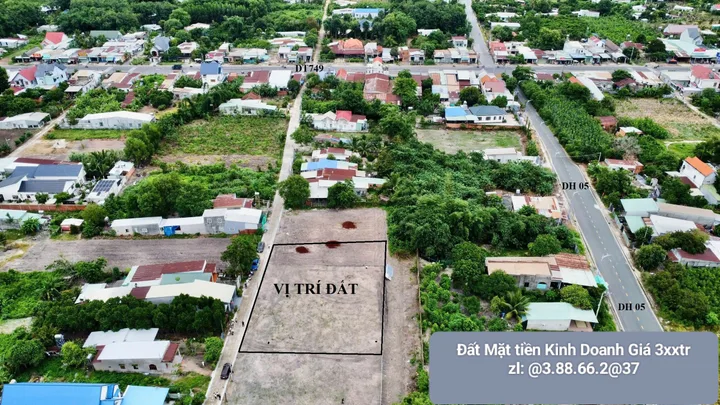 Bán Đất 300m2 có sẵn 120 m2 thổ cư mặt tiền đường lớn 16m tại Đường Lê Duẩn Thị trấn Chơn Thành Thị xã Chơn Thành Bình Phước!