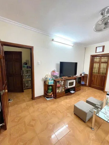 CHO THUÊ CĂN HỘ TẬP THỂ GIẢNG VÕ, TRẦN HUY LIỆU, BA ĐÌNH, Ô TÔ ĐỖ - 5.7TR