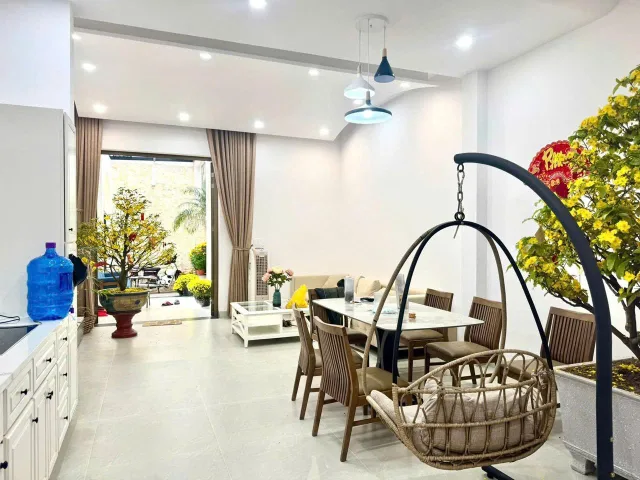 Toà Nhà Căn Hộ Mini Khu Phố Tây Hùng vương - Nha Trang. DT 116.8m2. Giá 30ty