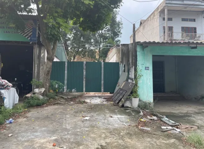 Bán Đất 100m2 có sẵn 100 m2 thổ cư giá 1.6 tỷ tại Phường Xuân Khanh Thị xã Sơn Tây Hà Nội