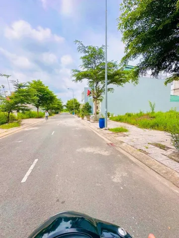 Bán Đất 104m2 có sẵn 104 m2 thổ cư giá 2.8 tỷ tại Xã Hiệp Phước Huyện Nhơn Trạch Đồng Nai