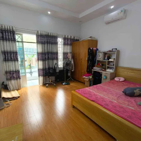 NHÀ GẦN MẶT TIỀN - SỐ VUÔNG ĐẸP CÒN MỚI VÔ Ở NGAY