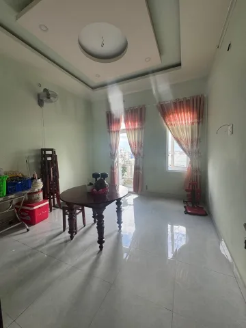NGUYỄN THỊ TÚ 3 TẦNG - 4PN -3 WC -XE TẢI ĐỖ CỬA- GẦN MẶT TIỀN - 5,3 TỶ