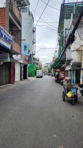 HẺM XE TẢI THÔNG - CỘNG HÒA CẠNH ETOWN, K300, HOÀNG HOA THÁM – TÂN BÌNH – nhinh 8ty