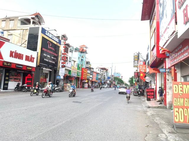 Cho thuê nhà  MT: 5m DT: 130m2 đường Đà Nẵng nhận diện tốt.