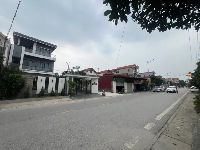 BÁN GẤP LÔ ĐẤT, VĨNH LÔC-VĂN GIANG, CAMRY ĐÕ CỬA- 50M RA ĐƯỜNG PHÓ ĐỨC CHÍNH, CHỈ 42 TRIỆU/M2.