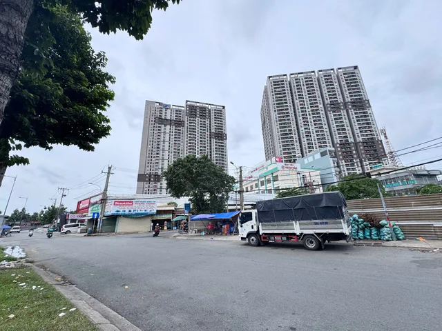 Bán 5300m2 đất góc 2 mặt tiền Phạm Văn Đồng, Linh Xuân, Thủ Đức