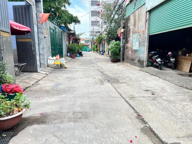 🏡 NHÀ ĐẸP 100M² – 3 TẦNG + SÂN THƯỢNG – HẺM NHỰA 6M – Ô TÔ TRÁNH NHAU- 100m2 Chỉ 7Tỷ