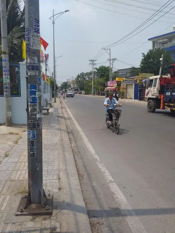 Bán Kho, nhà xưởng 9255m2 có sẵn 758 m2 thổ cư giá 165 tỷ tại Đường Dương Công Khi Xã Tân Hiệp Huyện Hóc Môn TP. Hồ Chí Minh 348