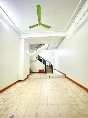 Cho thuê Nhà riêng tại  Hoàng Văn Thái Phường Khương Trung Quận Thanh Xuân Hà Nội