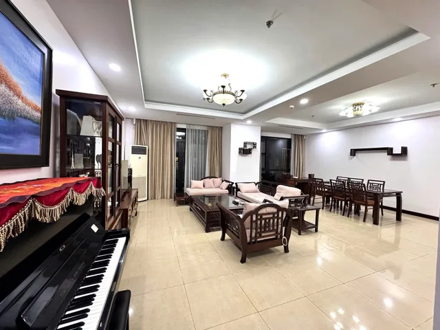 Cho thuê CĂN GÓC 3 ngủ toà ROYAL CITY 72A NGUYỄN TRÃI, Thanh Xuân. 29.5 triệu/ tháng.
