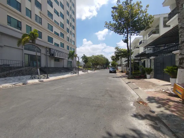 Bán Tòa nhà - Building 70m2 có sẵn 70 m2 thổ cư giá 5 tỷ tại Phường Phú Tân Thành phố Bến Tre Bến Tre