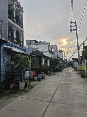 Bán Nhà riêng 3 Tầng, DT 176m2 có sẵn 176 m2 thổ cư giá 7.5 tỷ tại Đường Bình Thành Phường Bình Hưng Hoà B Quận Bình Tân TP. Hồ Chí Minh