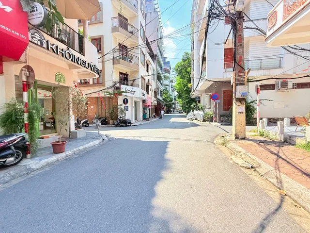 BÁN SIÊU PHẨM PHÂN LÔ HIẾM CÓ KHÓ TÌM PHỐ HUỲNH THÚC KHÁNG-ĐỐNG ĐA-DT 83M2 5T MT 4.1M-GIÁ 36.2 TỶ