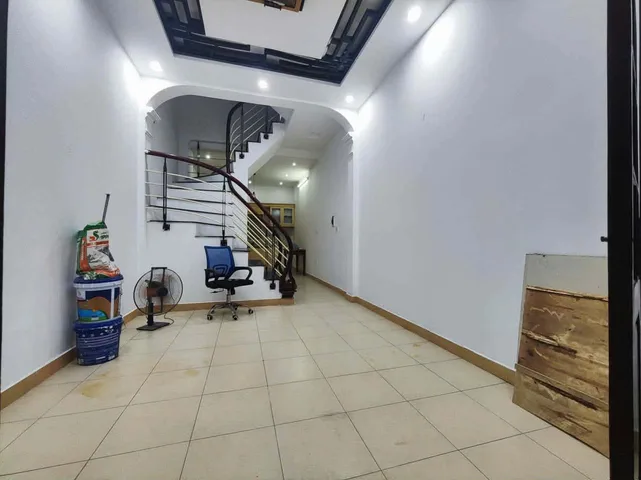 CHO THUÊ NHÀ NGUYÊN CĂN PHỐ NGỌC KHÁNH, BA ĐÌNH, NHÀ ĐẸP 5 NGỦ