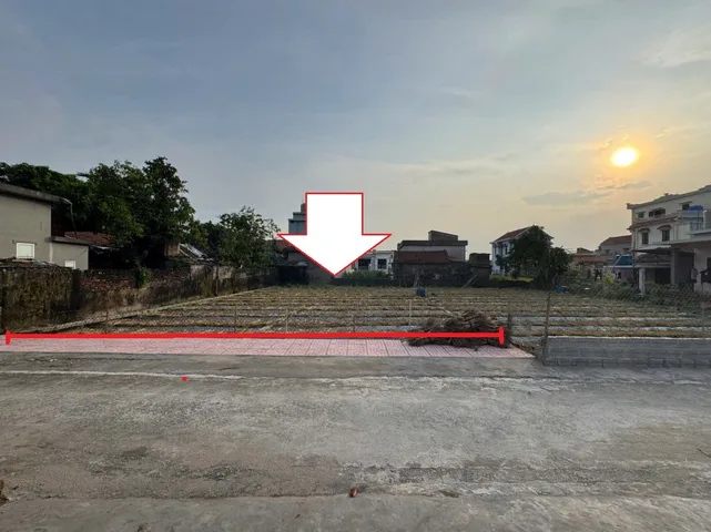 cần bán mảnh đất 200m2 sát khu công nghiệp Vsip giá 1 try 300 triệu