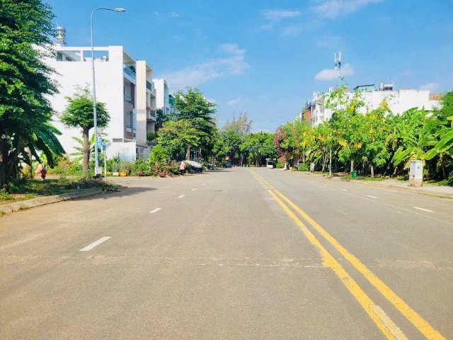 Đất Vị trí đẹp Khu dân cư Nam Long- Đường D1 đối diện the global city ,Quận 9.
