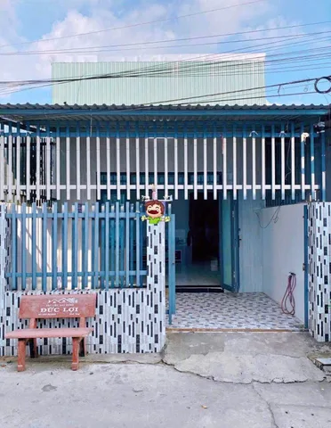 CHỦ NGỘP LẮM RỒI CẦN BÁN GẤP NHÀ CẤP 4 98m2 TÂN PHÚ TRUNG CỦ CHI GIÁ CHỈ 825tr