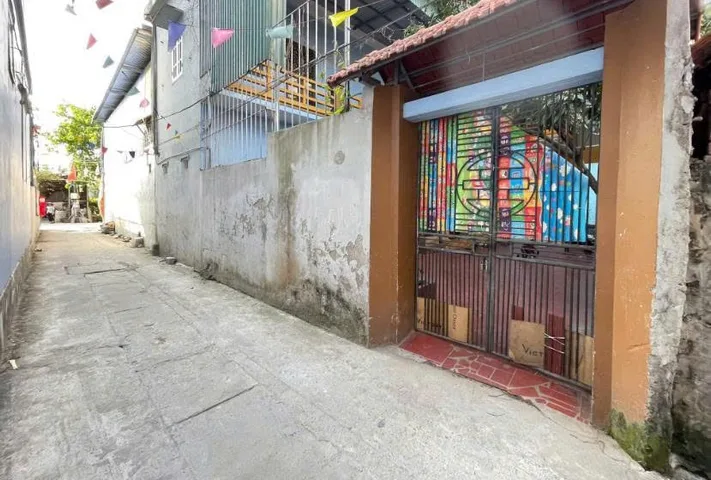 Bán Đất 100m2 có sẵn 100 m2 thổ cư giá 2 tỷ tại Xã Phú Cát Huyện Quốc Oai Hà Nội