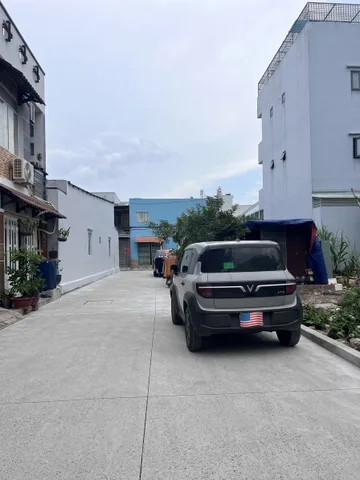 Lê văn lương. Giá 4 tỷ 2 Đất 8x10. xây tự do Xây ngay 4 tầng