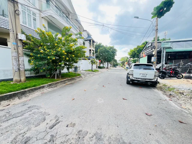 ĐẤT MẶT TIỀN KINH DOANH - ĐSỐ 10–VIEW SÔNG - HIỆP BÌNH CHÁNH- TP. THỦ ĐỨC.
- Vị trí đẹp,khu dân cư đông đúc tiềm năng kinh doanh ,hoặc ở rất tốt.DT -233,3M2 (NGANG 12M)