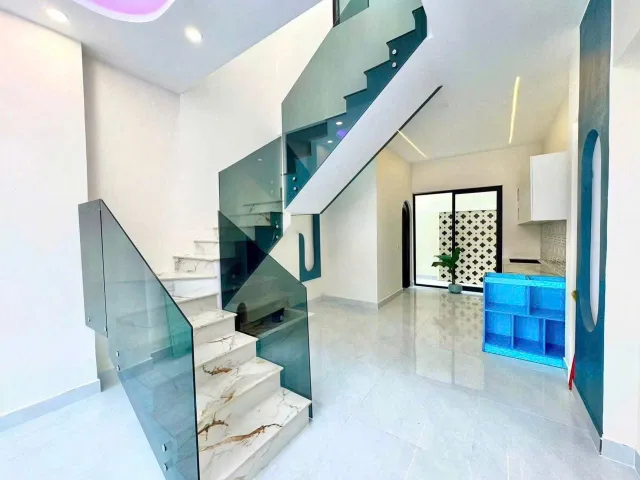 BÁN NHÀ HẺM Ô TÔ TRẦN HƯNG ĐẠO, GẦN NHÀ THỜ DĨ AN, NHÀ  MỚI 100%