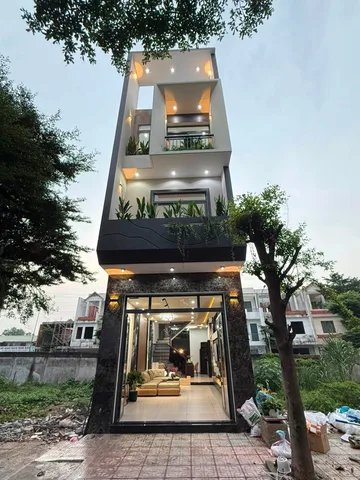 NHÀ Phố 3 Lầu - Full Nội Thất - Giá 4,6 tỷ 4 PN 4 WC Tại Bình Dương