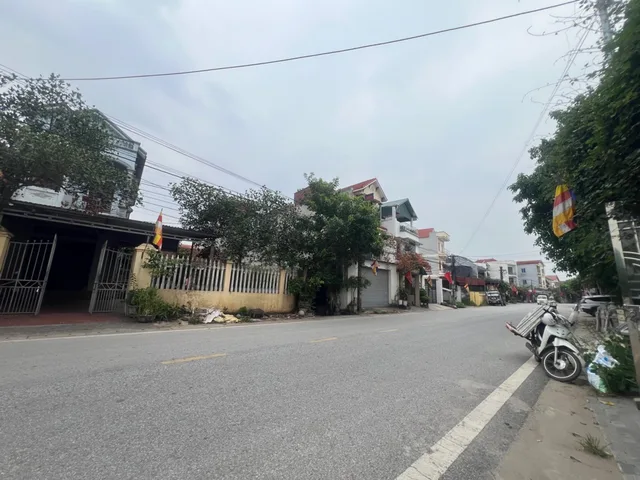 Bán Đất 80m2 có sẵn 80 m2 thổ cư giá 5.8 tỷ tại Xã Tân Tiến Huyện Văn Giang Hưng Yên