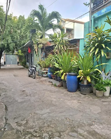 Bán Nhà Bình Tân + dãy trọ 10 phòng, hơn 7ty, hẻm xe hơi