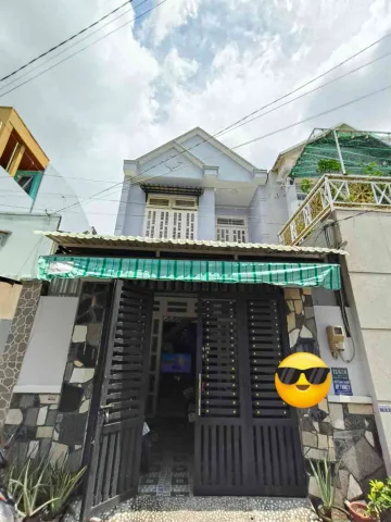 Bán Nhà riêng 100m2 có sẵn 100 m2 thổ cư giá 5.8 tỷ tại ap 7 Bà Điểm Xã Bà Điểm Huyện Hóc Môn TP. Hồ Chí Minh
