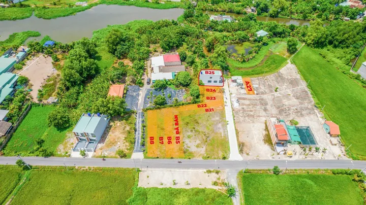 Bán Đất 93.5 m2 thổ cư giá 1.4 tỷ tại Đường Trương Định Thị trấn Cần Đước Huyện Cần Đước Long An
