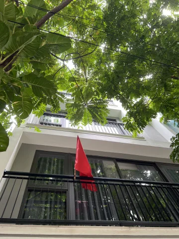 Bán nhà Mậu Lương 50m2 5 tầng phân lô vỉa hè, mặt tiền 5m, đường 13m, giá nhỉnh 14 đồng