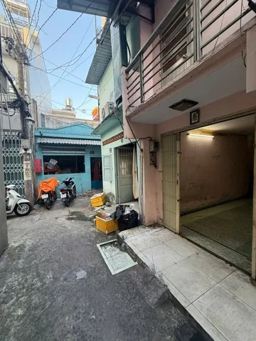 Bán Nhà riêng 18m2 có sẵn 18 m2 thổ cư giá 2.35 tỷ tại Đường Kênh Tân Hoá Phường Tân Thới Hòa Quận Tân Phú TP. Hồ Chí Minh