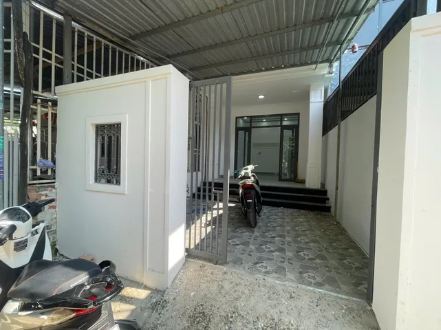 GIẢM 200 TRIỆU CHO KHÁCH MUA THIỆN CHÍ - CHỈ CÒN 2 TỶ 50TRIỆU
BÁN NHÀ PHƯỜNG TÂY NHA TRANG (VĨNH THẠNH). DT 94.7m2