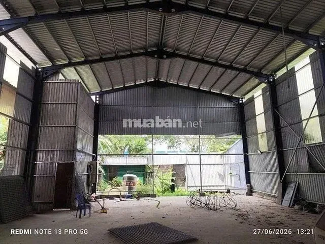 Bán kho xưởng gần 935m2 đất rất đẹp,mặt tiền Quốc Lộ 1A hướng TP.HCM về Long An, 0769618238
