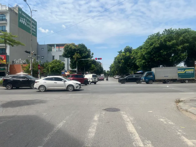 Bán Nhà riêng 100m2 có sẵn 100 m2 thổ cư giá 11 tỷ tại Phường Tân Hồng Thị xã Từ Sơn Bắc Ninh