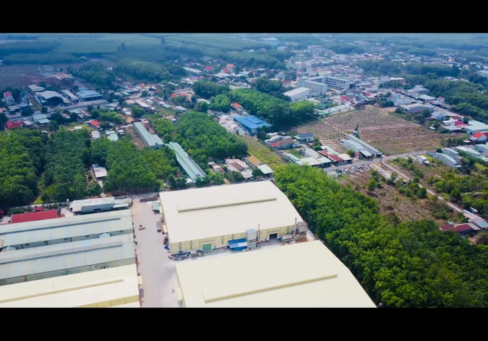 1tỷ150 - 1500m2 Đất làm kho xưởng kết hợp đất xây ở - Đường nhựa xe cont - Vị trí cách QL13 đúng 1,2km. Hiện tại đang mở rộng thêm đường.