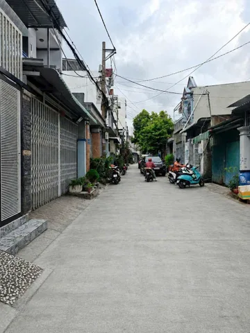 Bán Nhà Lê Văn Khương Quận 12 Hẻm 7m Thông – 106m² 3 Tầng 11PN Thu Nhập Ổn Định