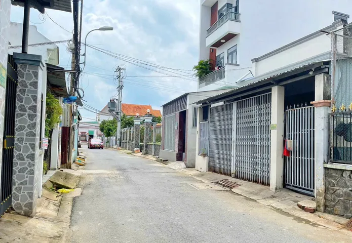 HÀNG HIẾM - CHỈ 2.85 TỶ - SỔ HỒNG RIÊNG - 93M2 - HẺM XE HƠI, LÊ VĂN LƯƠNG