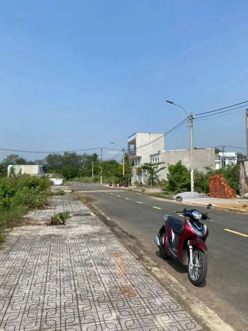 KDC hiện hữu ~10 phút Vinhomes ~28 phút Metro, khu CNC - Đường 13m có vỉa hè, không ngập - 2,35 tỷ 52.5m2