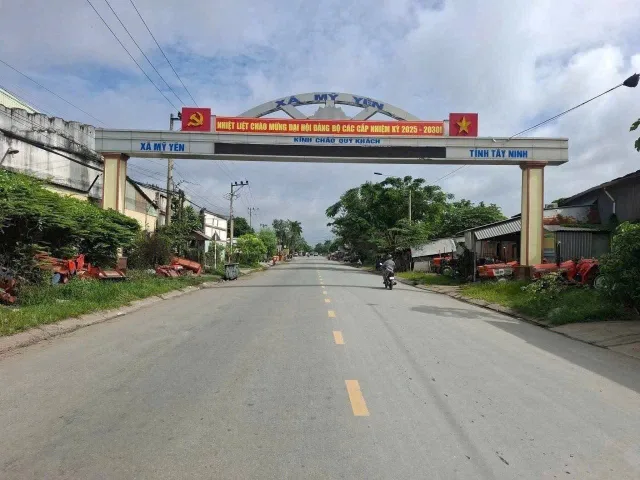 Đất 1025m2 (22x48) có 450m2 thổ cư, MT Tân Bửu - Mỹ Yên, Bến Lức, Long An, giá 17 tỷ TLCC