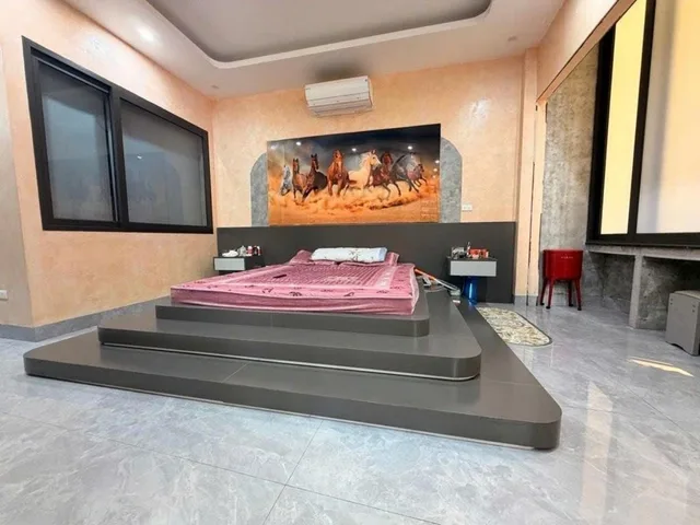Bán Nhà Đặng Văn Ngữ. Đống Đa. 8 Tầng Thang Máy. DT 75m2. MT 6.9m. Giá 24.8 Tỷ.