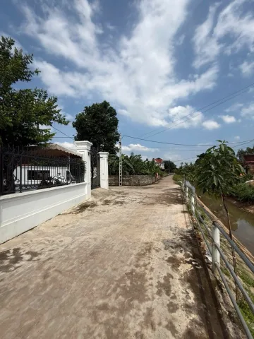 Bán Đất 151m2 có sẵn 90 m2 thổ cư giá 1 tỷ tại Xã Quang Thịnh Huyện Lạng Giang Bắc Giang