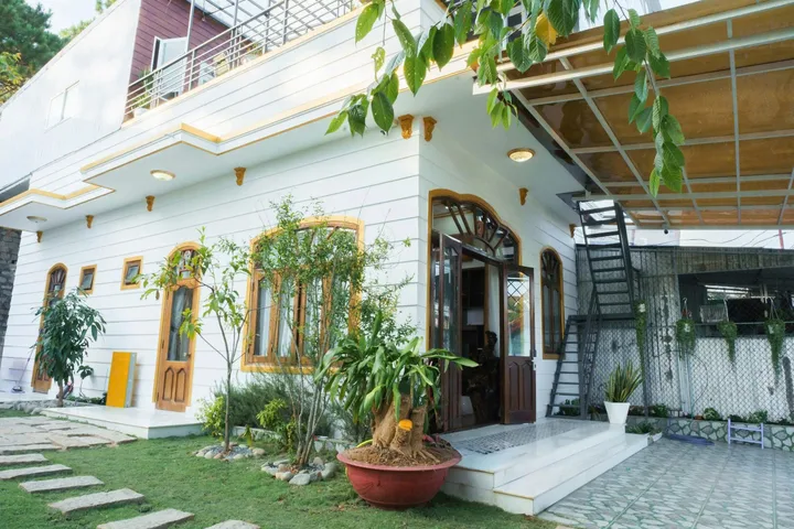 Cho thuê villa sân vườn đầy đủ nội thất giá 20 triệu tại Đường Vạn Kiếp Phường 8 Thành phố Đà Lạt Lâm Đồng